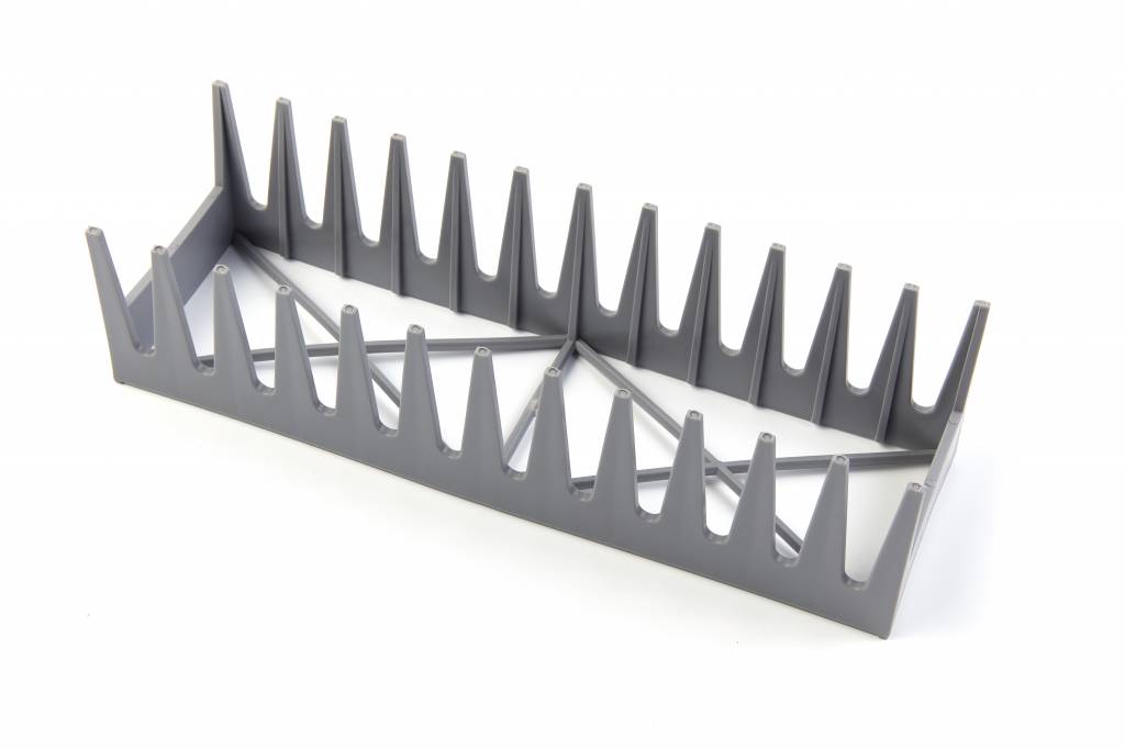 Nõudepesumasina plaadi sisestus